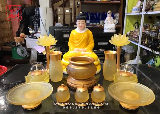 Đánh Giá Chi Tiết: Top 4 Bộ Đồ Thờ Cúng Bằng Lưu Ly Bọc Đồng Cao Cấp