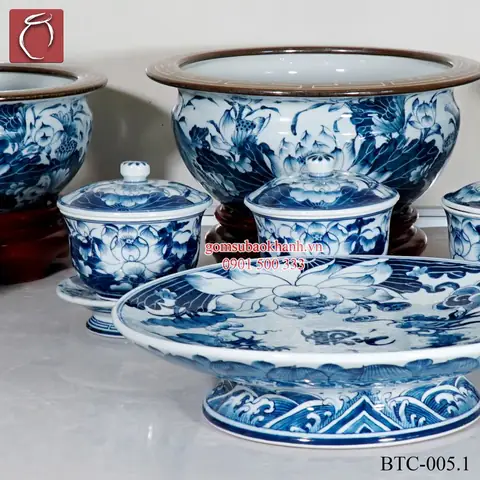 Ý Nghĩa Và Vai Trò Của Đồ Thờ Cúng Trong Văn Hóa Tâm Linh Người Việt