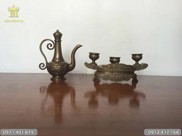 Top 5 Bộ Ấm Chén Thờ Cúng Bằng Đồng Hun Chất Lượng, Tôn Nghiêm Cho Gia Tiên