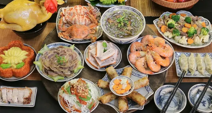 Mâm Cỗ Cúng Hóa Vàng Tết Ất Tỵ 2025 Đầy Đủ, Chuẩn Phong Tục ...