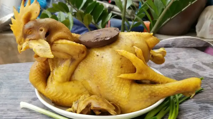 Tại Sao Gà Cúng Trên Bàn Thờ Không Chặt Miếng Mà Phải Để Cả Con ...