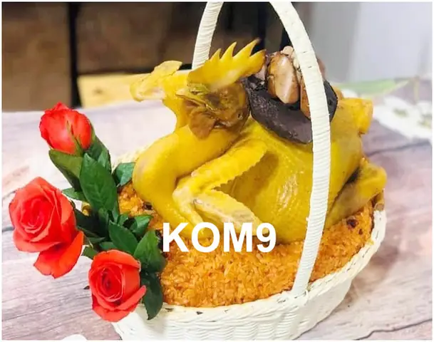 Gà Cúng Rằm Tháng 7 Để Nguyên Con Hay Chặt? Quy Tắc Tâm Linh Cần Ghi Nhớ