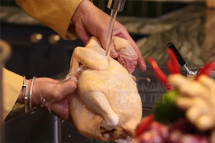 Gà Cúng Đẹp Mắt