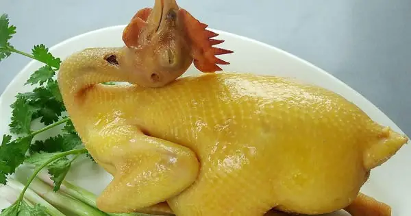 Cách Luộc Và Tạo Dáng Gà Cúng Giao Thừa Đẹp Mắt