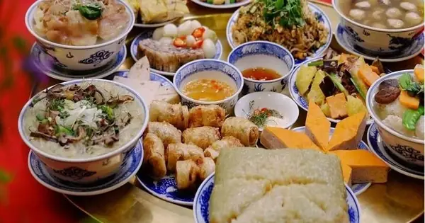 Tục Cúng Gà Mùng 3 Tết, Ngó Bộ Giò Đoán Điềm Lành