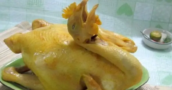 Gà Cúng Rằm Tháng 7: Nên Để Nguyên Con Hay Chặt Thịt? Ý Nghĩa Tâm Linh Và Hướng Dẫn Chi Tiết