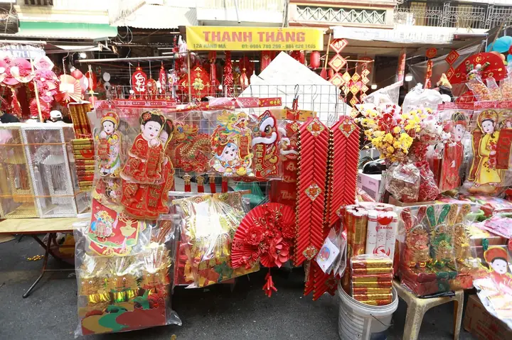 Giá Cá Chép Cúng Ông Táo Năm 2026: Thực Trạng Và Những Lưu Ý Quan Trọng Cho Người Mua