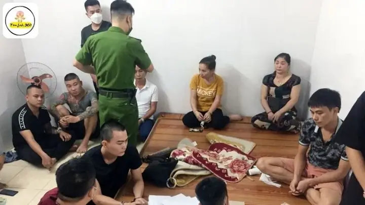 Giải Mã Giấc Mơ Bị Công An Bắt: Điềm Báo Gì Và Những Con Số May Mắn