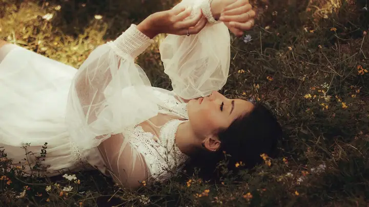 Giải Mã Giấc Mơ Bị Truy Đuổi: Thông Điệp Từ Tiềm Thức Và Cách Vượt Qua Nỗi Sợ