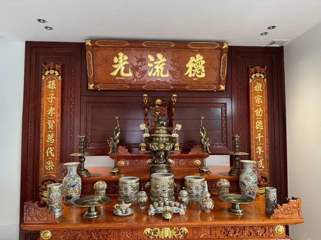 Giải Mã Giấc Mơ Thắp Hương: Những Điềm Báo Tâm Linh Và Con Số May Mắn