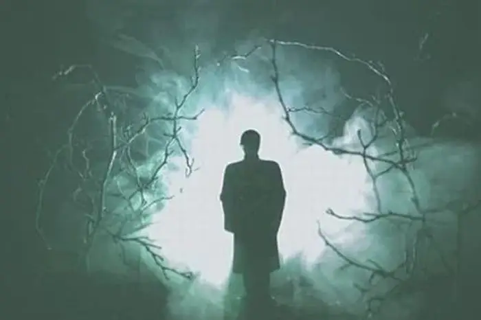 Giải Mã Giấc Mơ Thấy Đi Thăm Người Ốm: Những Thông Điệp Ẩn Sâu Trong Tiềm Thức