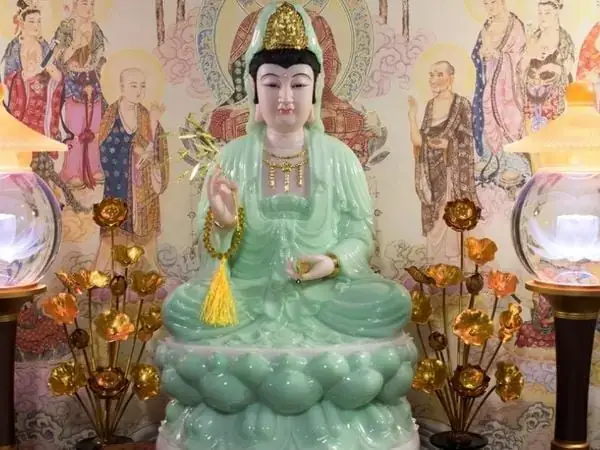 Giải Mã Giấc Mơ Thấy Đức Mẹ Maria: Thông Điệp Tâm Linh & Ý Nghĩa Thực Tế