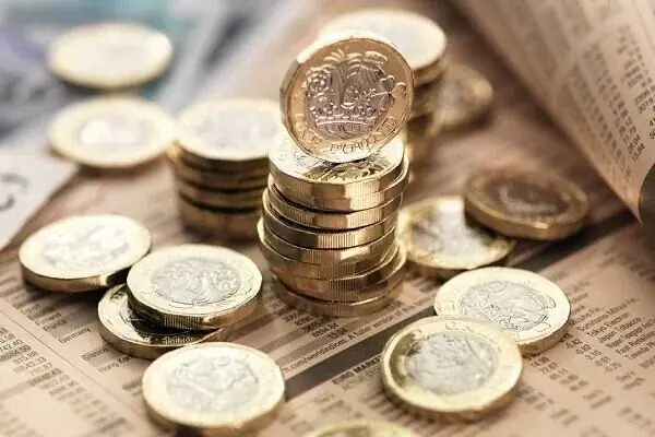 Giải Mã Giấc Mơ Thấy Lượm Tiền Xu: Những Điềm Báo Và Ý Nghĩa Tâm Linh Đằng Sau