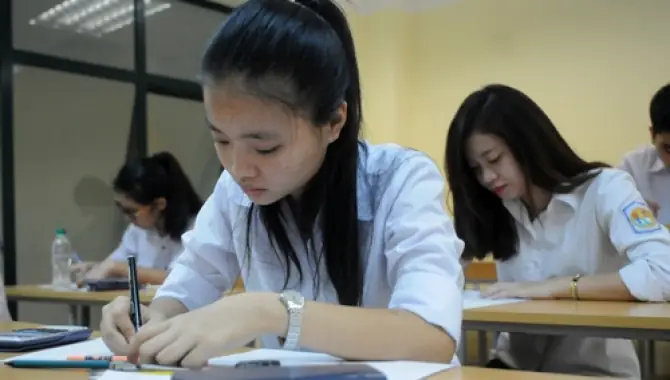 Giải Mã Giấc Mơ Thấy Mình Đi Thi: 15+ Ý Nghĩa Phổ Biến Và Điềm Báo Chính Xác