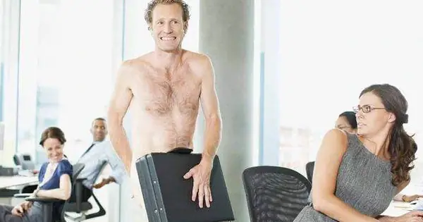 Giải Mã Giấc Mơ Thấy Mình Trần Truồng: Thông Điệp Ẩn Giấu Từ Tiềm Thức