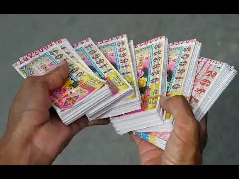 Giải Mã Giấc Mơ Thấy Mua Vé Số: Điềm Báo Gì Và Con Số May Mắn?