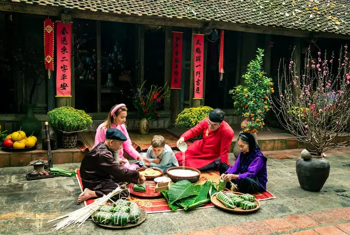 Giải Mã Giấc Mơ Thấy Ngày Tết: Điềm Báo Gì Và Con Số May Mắn Ẩn Sau