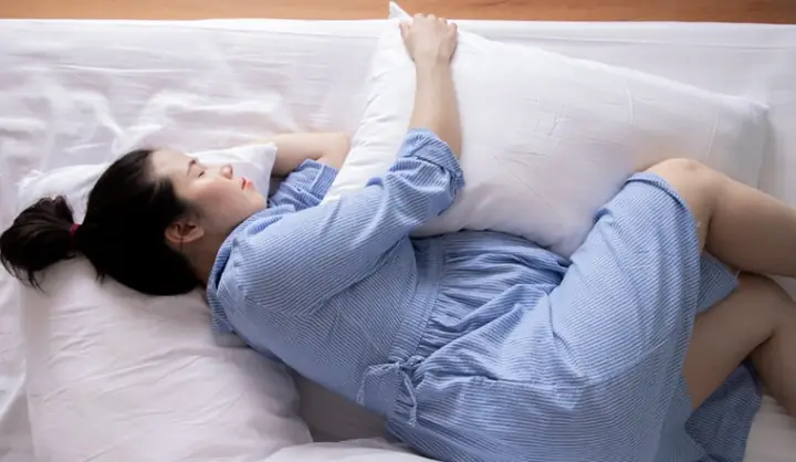 Giải Mã Giấc Mơ Thấy Người Khác Sảy Thai: Điềm Báo Gì Và Con Số May Mắn?