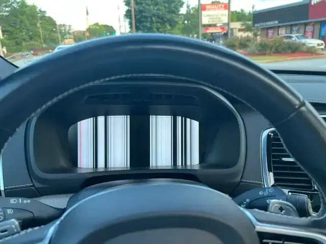 Giải Mã Giấc Mơ Thấy Ô Tô Cũ: Tâm Lý Học, Dân Gian & Những Con Số May Mắn