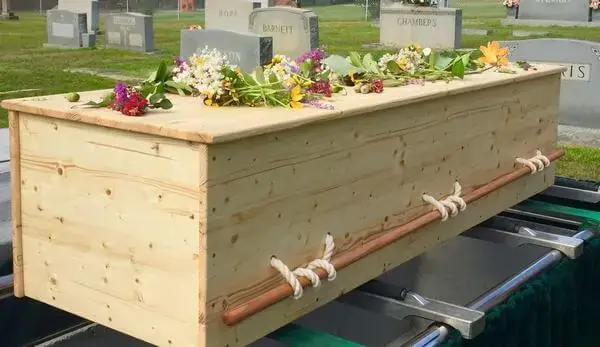 Giải Mã Giấc Mơ Thấy Quan Tài: Điềm Báo Gì & Đánh Con Gì?