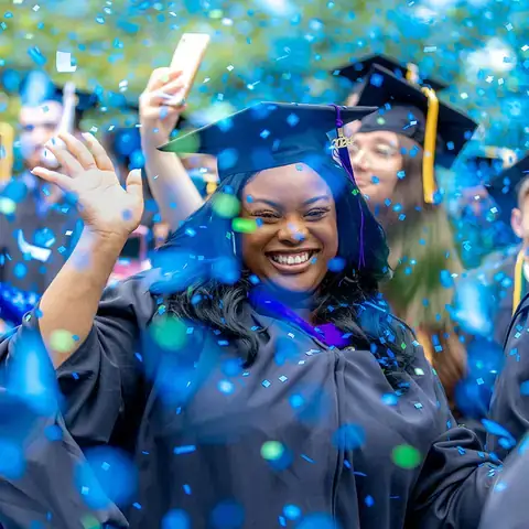 Giải Mã Giấc Mơ Thấy Rắn Màu Trắng: Điềm Báo Tốt Hay Xấu?