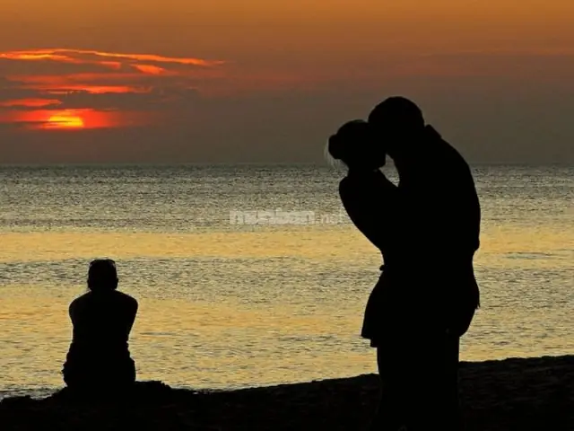 Giải Mã Giấc Mơ Thấy Người Yêu Cũ: Điềm Báo Gì Và Những Con Số Liên Quan