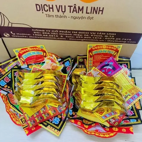 Giấy Cúng Ông Táo Về Trời: Nguồn Gốc, Ý Nghĩa Và Hướng Dẫn Chuẩn Bị Sớ Văn