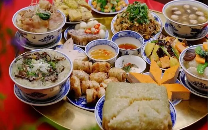 Tục Cúng Gà Mùng 3 Tết, Ngó Bộ Giò Đoán Điềm Lành - Báo Và Phát ...