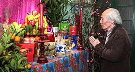 Tục Cúng Gia Tiên Ba Ngày Tết Của Người Việt