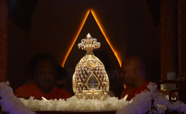 Gửi Chùa Cúng Tam Tai: Quy Trình Chuẩn, Nghi Thức Cần Biết