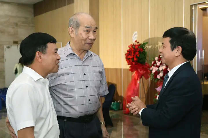 Hình Ảnh Ấm Cúng