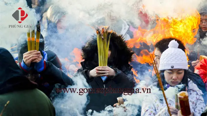 Ý Nghĩa Của Việc Thắp Hương (nhang) - Đồ Thờ Phùng Gia
