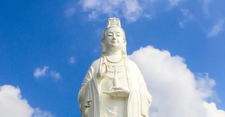 Ý Nghĩa Của Hình Tượng Mẹ Quan Âm