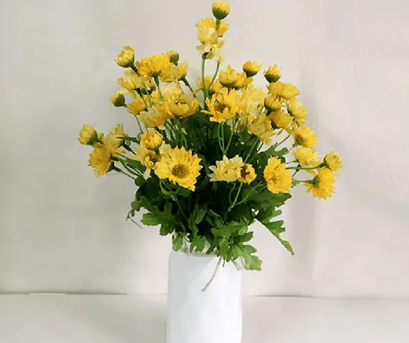 Hoa Cúng Người Mất: Ý Nghĩa, Phong Tục Và Các Món Hoa Phù Hợp