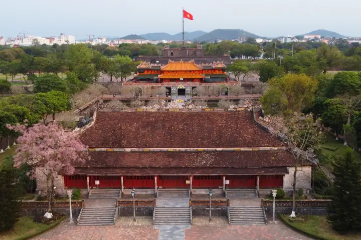 Top 5 Cung Điện Ở Huế Đẹp Nhất: Hành Trình Về Miền Di Sản Văn Hoá