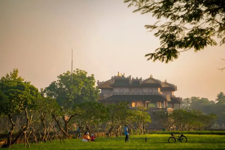 Văn Hóa Cung Đình Huế: Di Sản Quý Giá Và Niềm Tự Hào Của Triều Đại ...