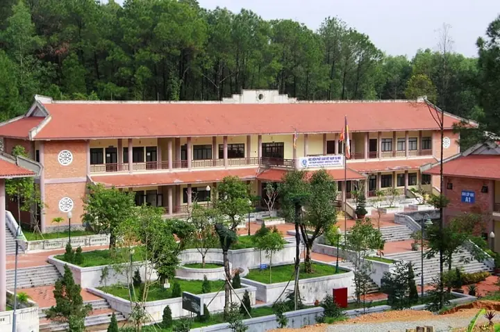 Giới Thiệu Học Viện Phật Giáo Việt Nam Tại Huế