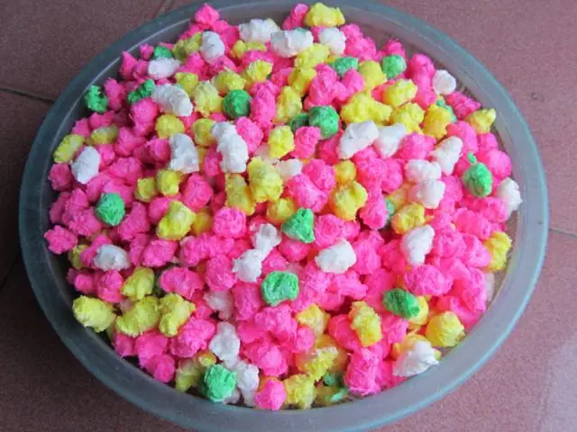 Điều Thú Vị Về Hột Nổ Trong Mâm Lễ Cúng