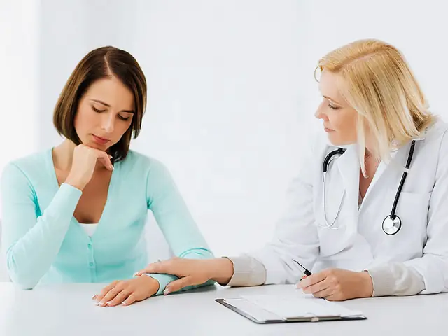 Khi Nào Phải Cắt Bỏ Tử Cung? - Nhà Thuốc Fpt Long Châu