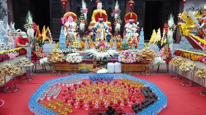 Khoa Cúng Chúng Sinh: Ý Nghĩa Và Nghi Thức Cúng Cơm Cháo Chúng Sinh