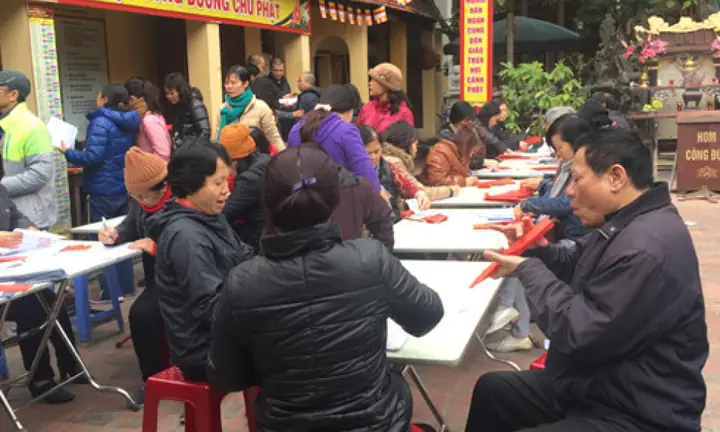 Dâng Sao Giải Hạn: Một Phong Tục Đang Bị Lạm Dụng - Báo Và Phát ...