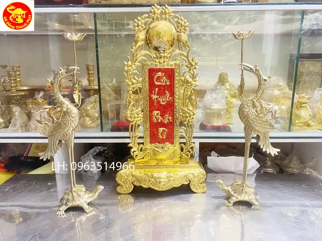 Review Chi Tiết Khung Ảnh Thờ Bằng Đồng Cao 52cm: Lựa Chọn Cho Gia Tiên