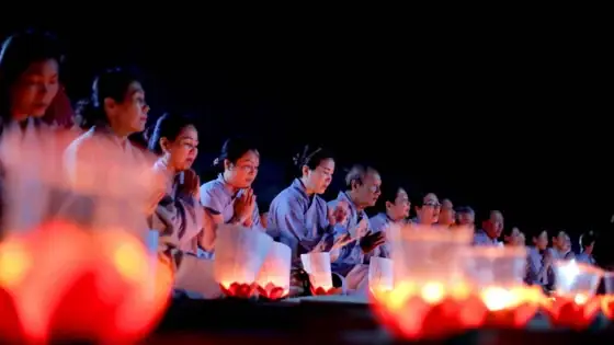 Review Kinh Cầu Siêu Cúng Mẹ: Câu Chuyện Vượt Qua Khổ Đau, Nguồn Năng Lượng Từ Bi