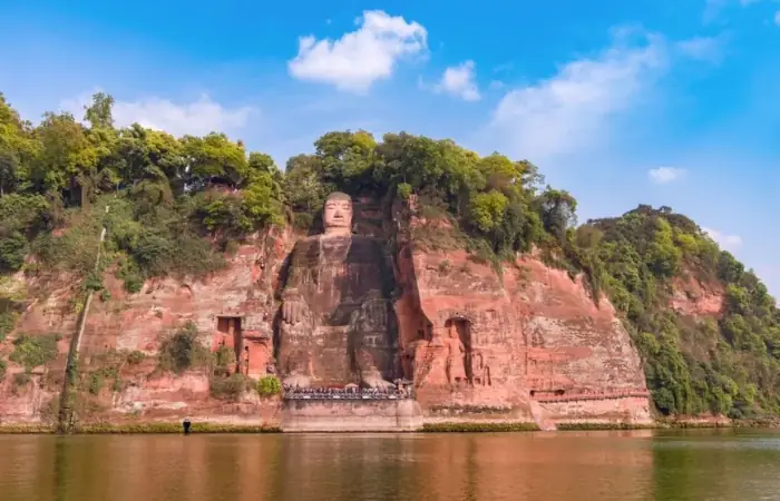 Lịch Sử Lạc Sơn Đại Phật