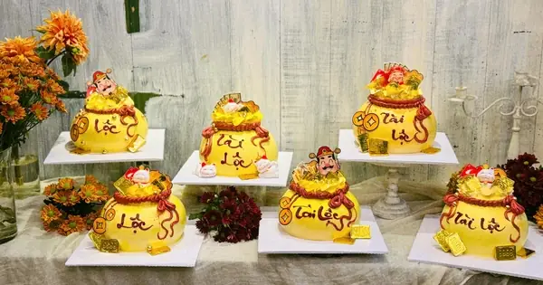 Ngoài Mua Vàng, Ngày Vía Thần Tài Nhiều Người Còn Mua Loại Bánh ...