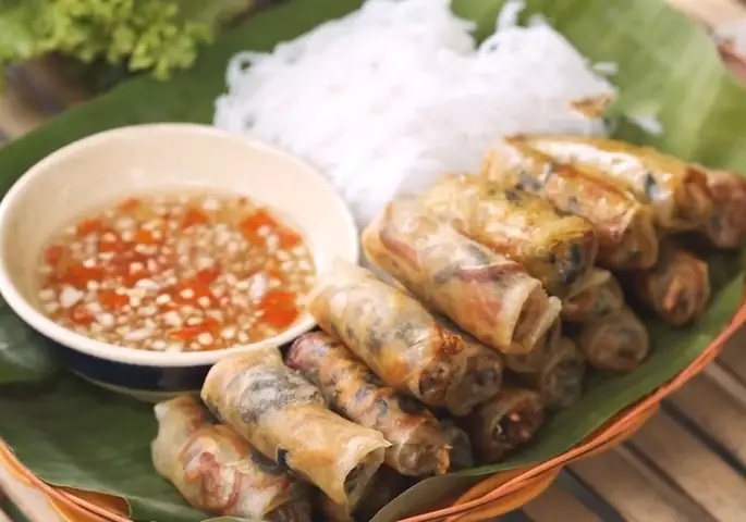 Cẩm Nang 5+ Mâm Cơm Chay Cúng Giỗ: Ý Nghĩa, Cách Bày Trí Và Gợi Ý Món Ngon