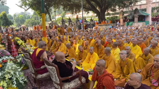 Pháp Hội Lăng Nghiêm - Địa Tạng 49 Ngày Cúng Dường 1.800 Chư ...