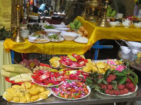 Lễ Cúng Âm Hồn Ở Huế - Nhớ Lại Một Sự Kiện Bi Hùng