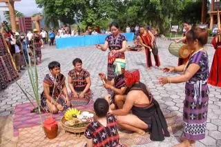 Độc Đáo Nghi Thức Cúng Dâng Dèng Của Đồng Bào Tà Ôi