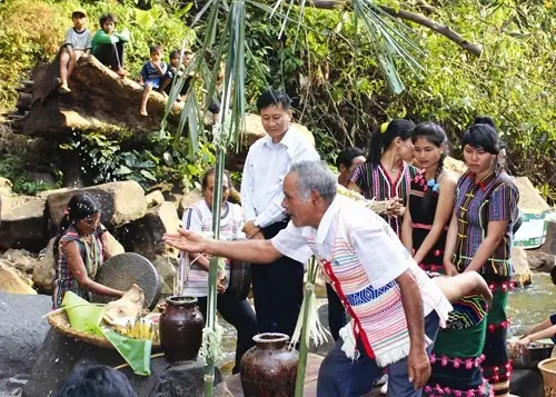 Lễ Cúng Bến Nước Của Người Mạ | Báo Ảnh Dân Tộc Và Miền Núi
